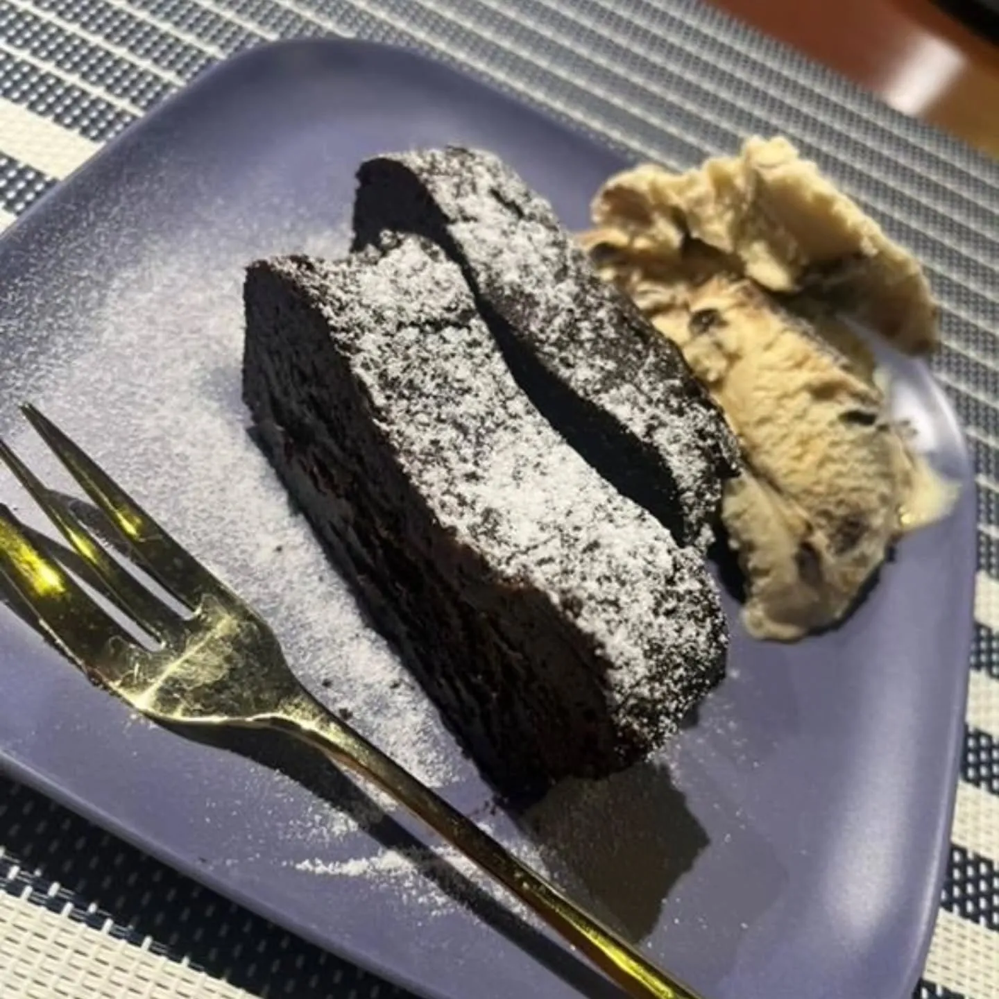 フードバークピポです